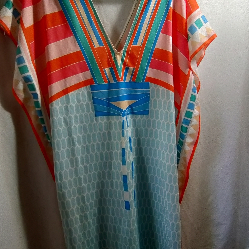 Caftans Colorful Red and Blue Graphic Print OS Pre-owned EUC - Picture 7 of 9